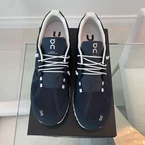 ON Running 'Cloud' Running Shoe